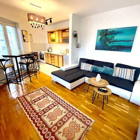 Kent Apartments 普里什蒂纳 外观 照片