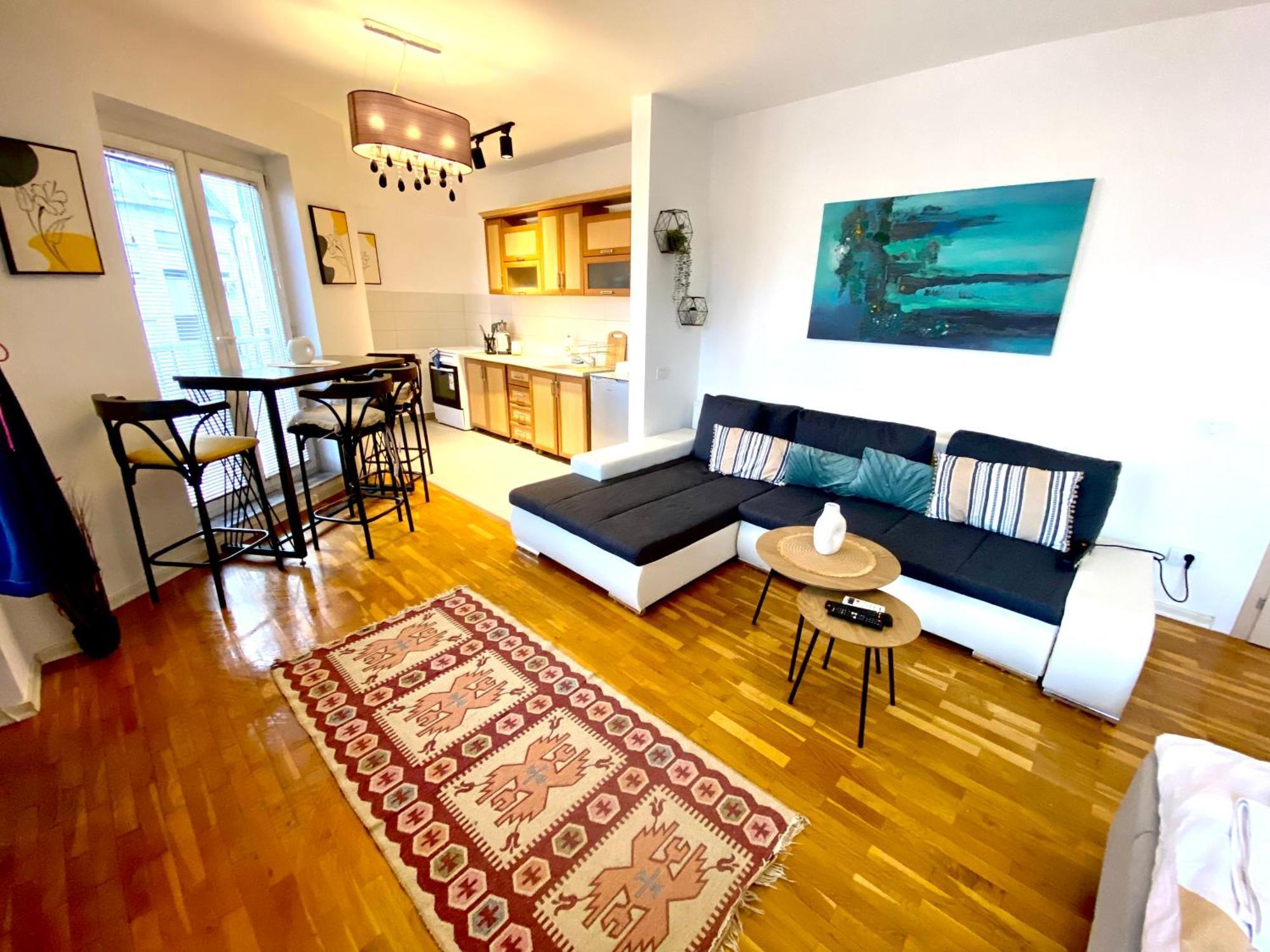 Kent Apartments 普里什蒂纳 外观 照片